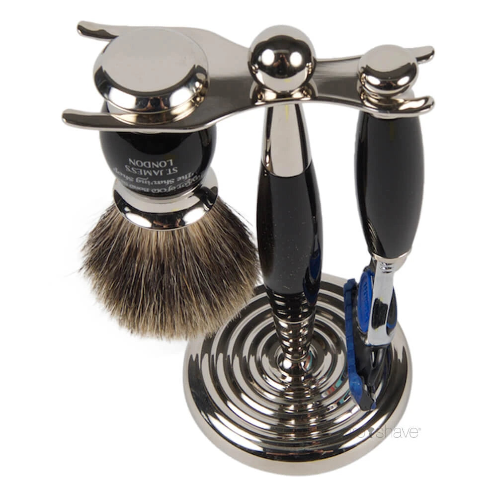 Shaving kit with Fusion Shaver, Pure Badger Shaving brush and holder, black