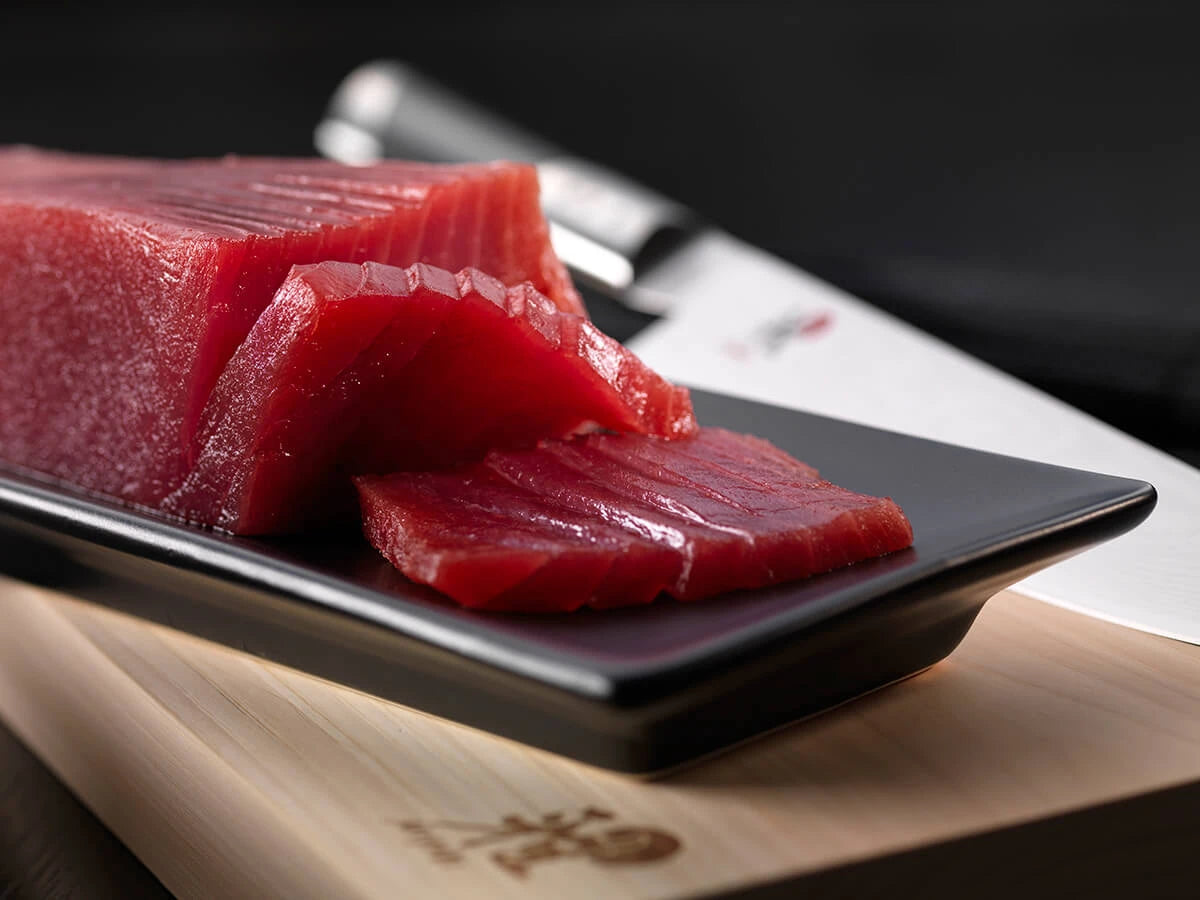 Hinoki Cutting board, 40 x 25 x 3 cm.