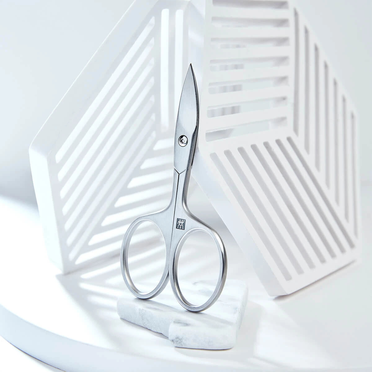 Nail scissors, Food