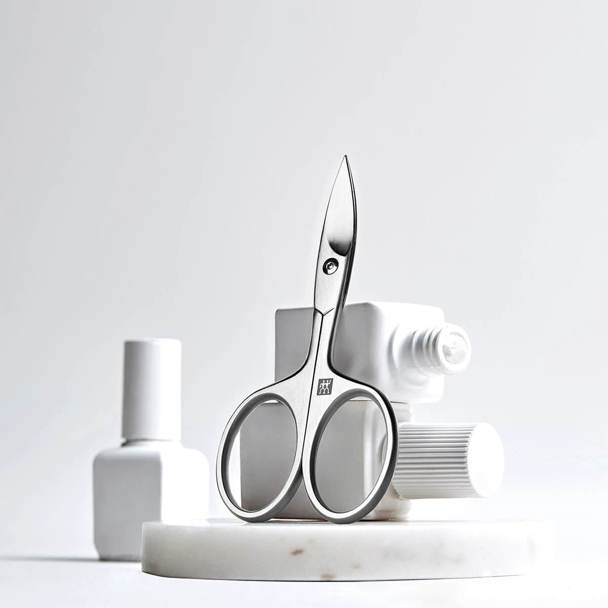 Nail scissors, Food