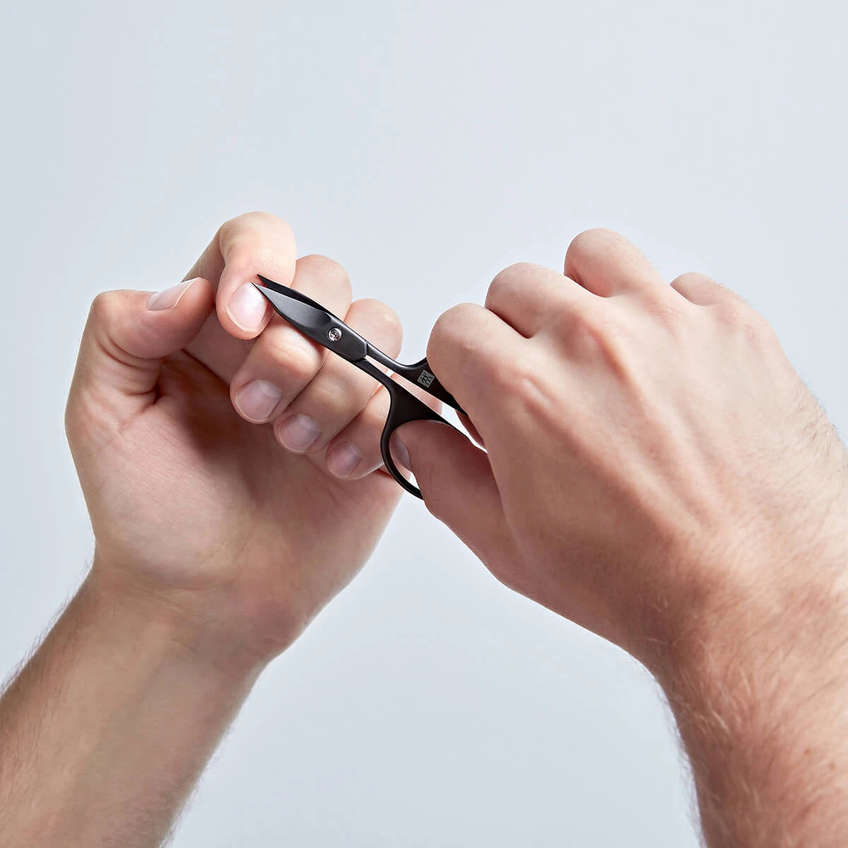 2-in-1 Nail & Cuticle Scissors, Black