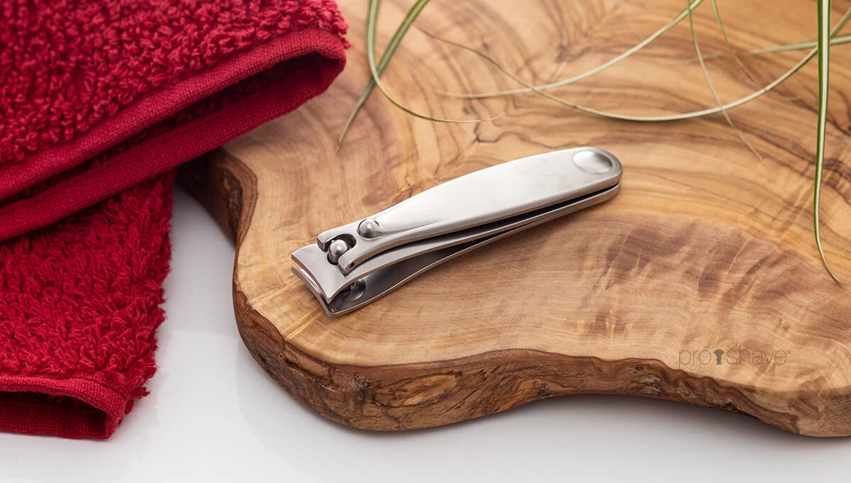 Nail clippers, Large