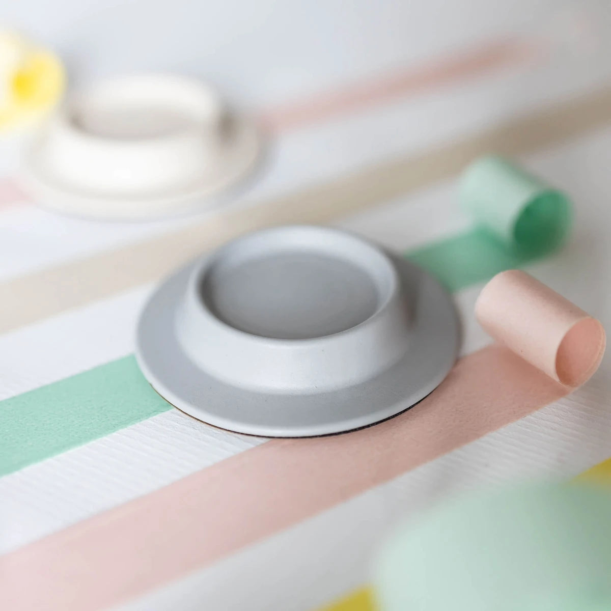 Magnetic Soap Holder, Gray