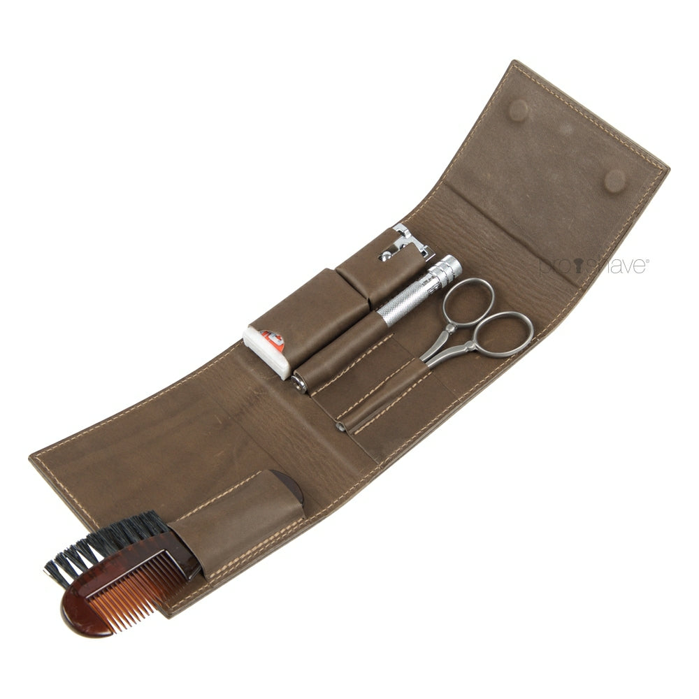 Set with Shaver, Nose hair scissors, Razor blades and Beard comb
