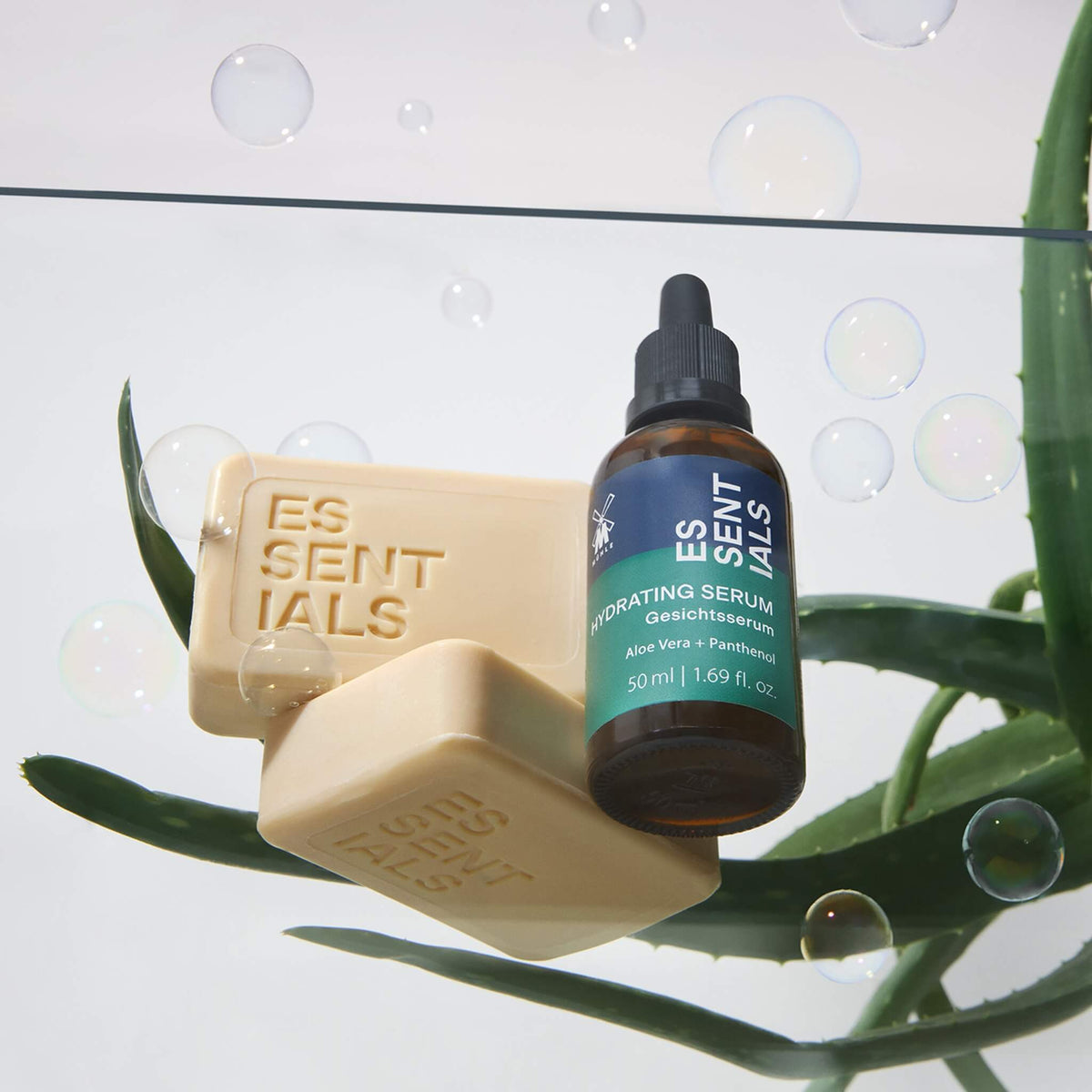 Hydrating Serum, Aloe Vera & Panthenol, Essentials, 50 ml.