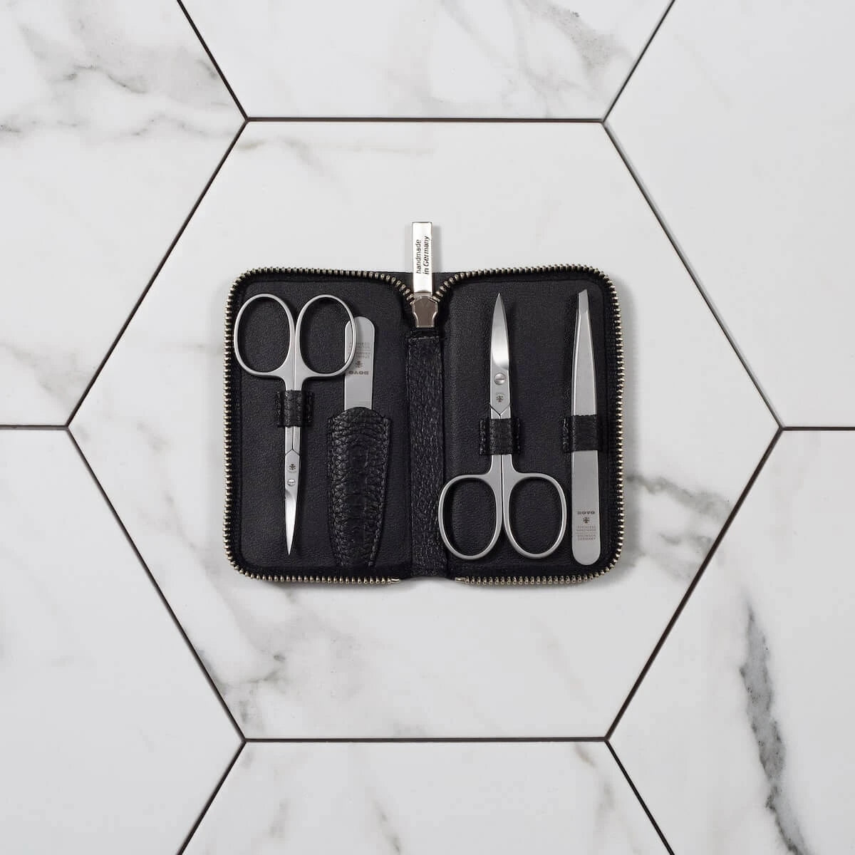 Manicure set with 4 pieces, Black leather