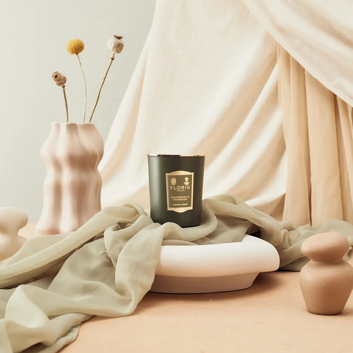 Grapefruit & Rosemary Scented Candle, 175 gr.