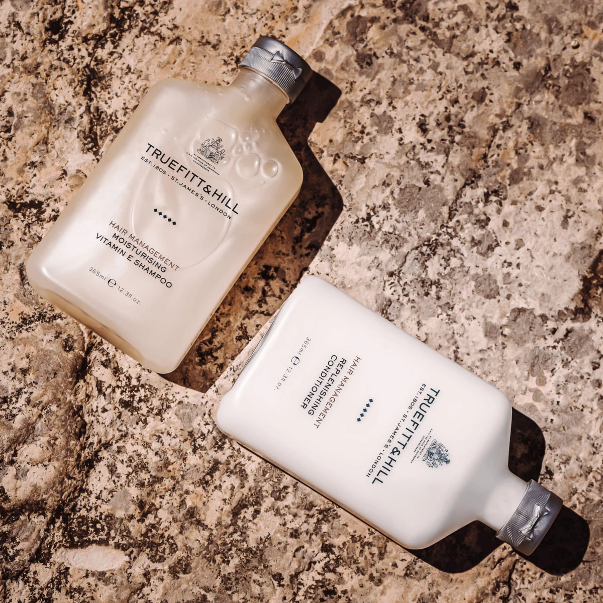 Moisturizing Vitamin E Shampoo, 365 ml.