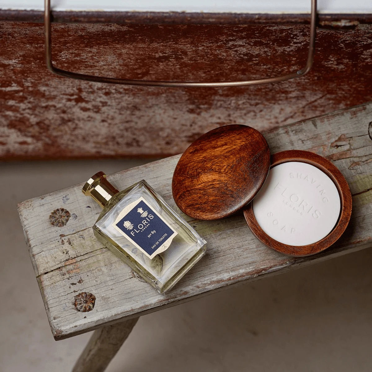Elite, Shaving soap in wooden bowl, 100 gr.