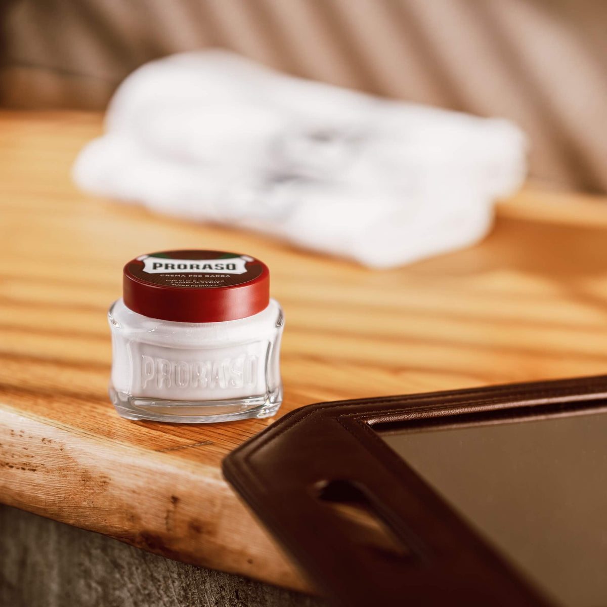 Preshave Cream - Nourishing, Sandalwood Oil and Shea Butter, 100 ml.
