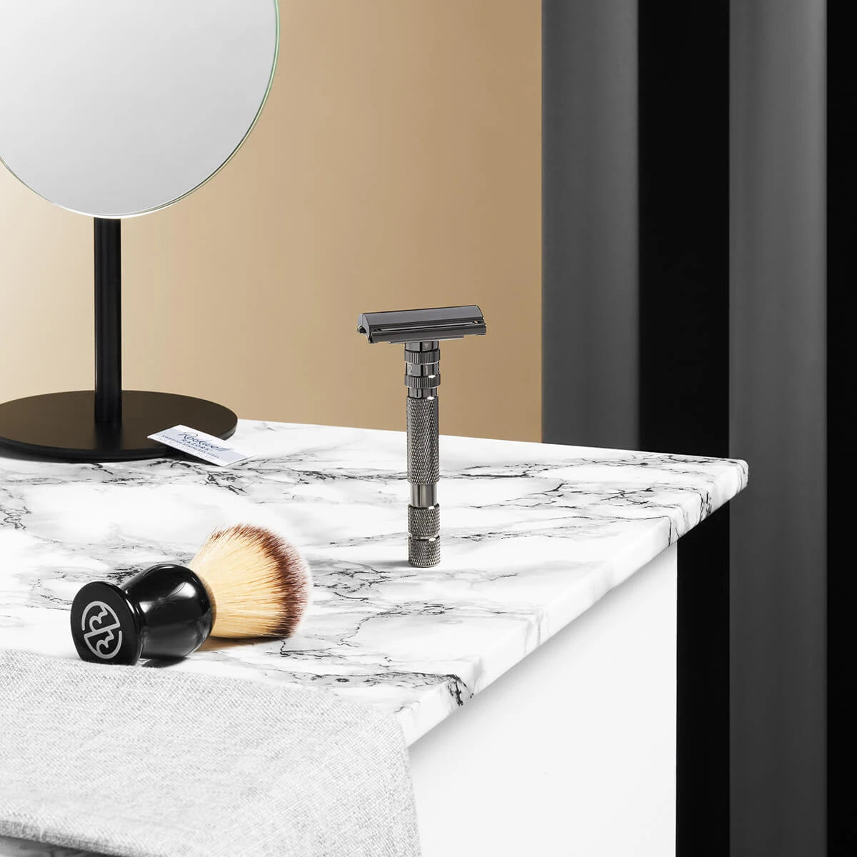 T2 Adjustable DE razor, Gunmetal