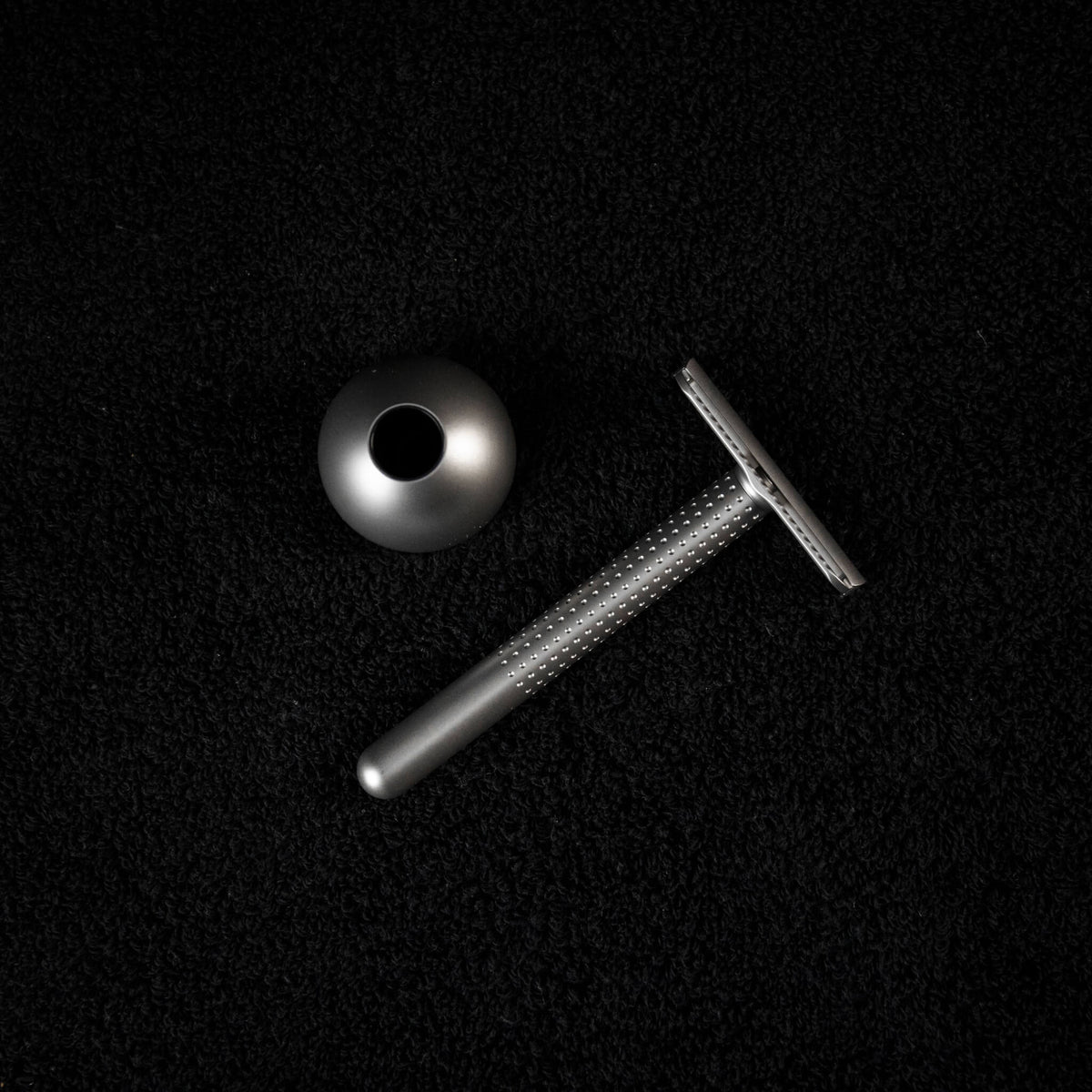 Amakuni Single-Edge Razor, Titanium