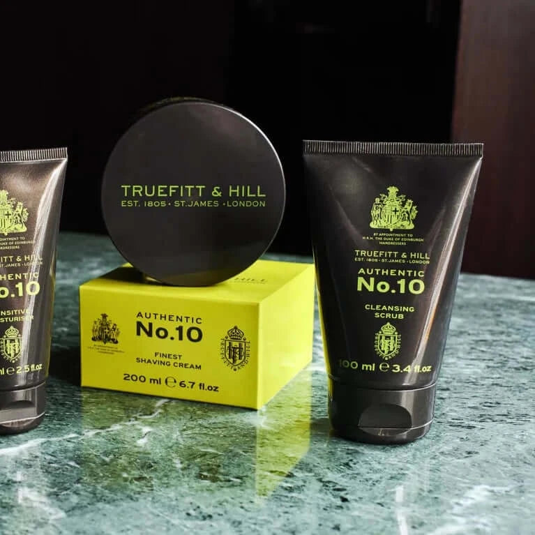 Authentic No. 10 Cleansing Scrub, 100 ml.