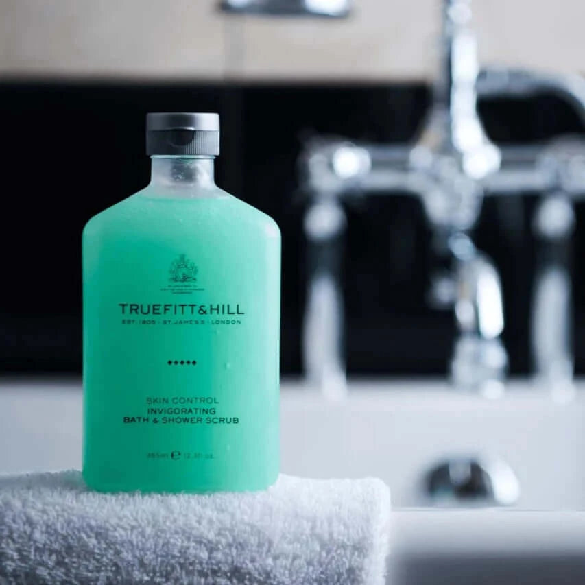 Invigorating Bath & Shower Scrub, 365 ml.