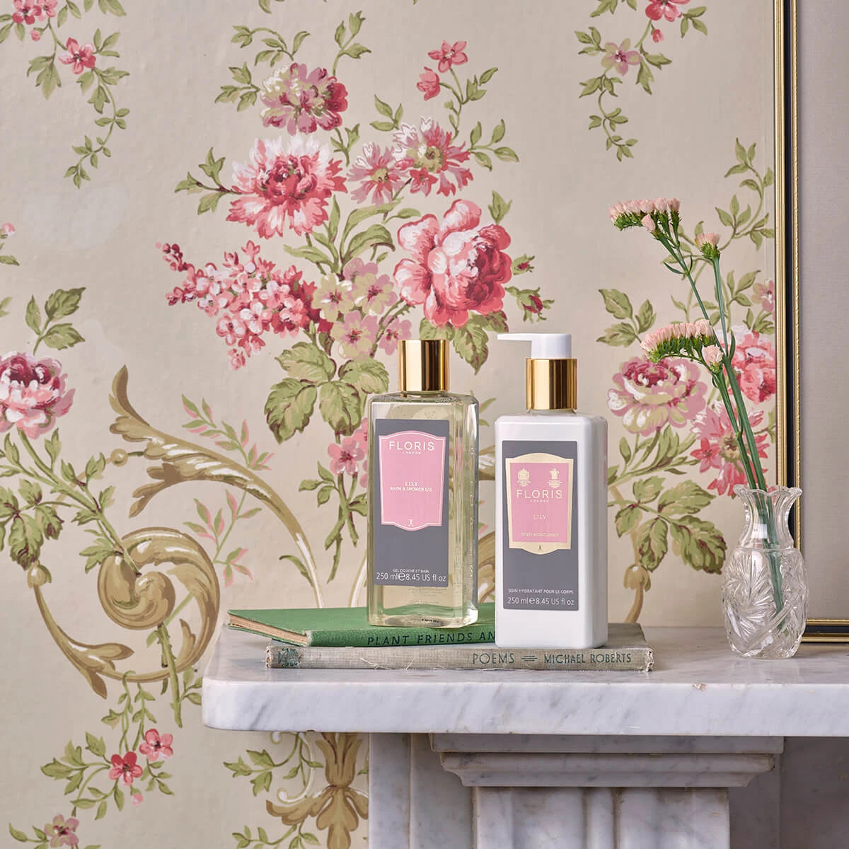Lily, Bath & Shower Gel, 250 ml.