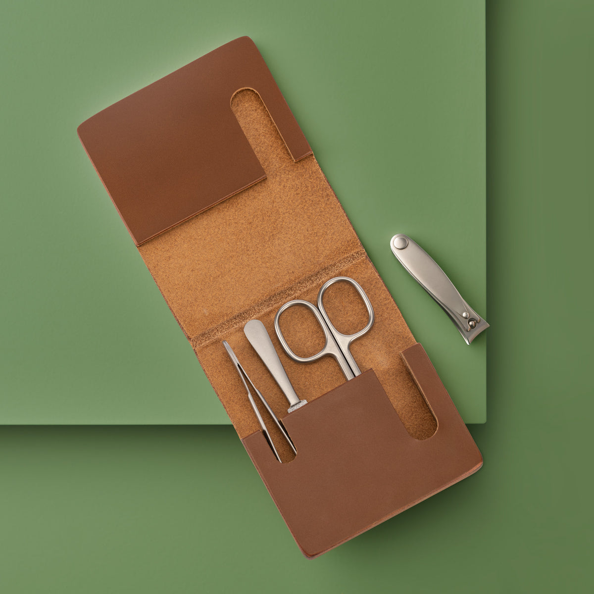 Manicure set, Leather
