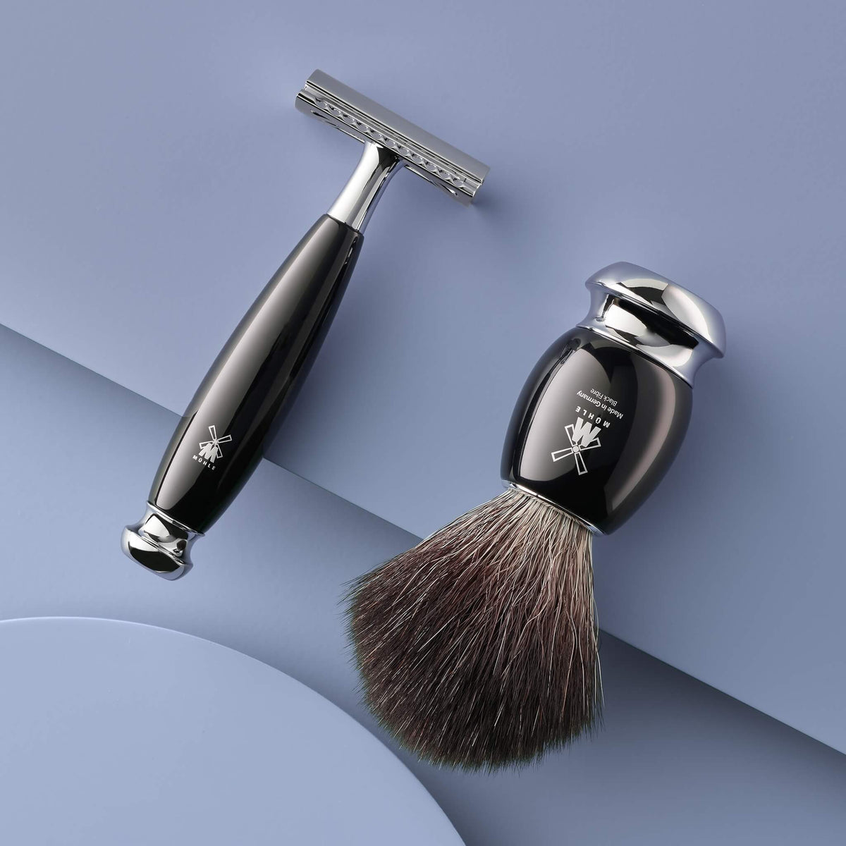 DE razor, Vivo, Black resin