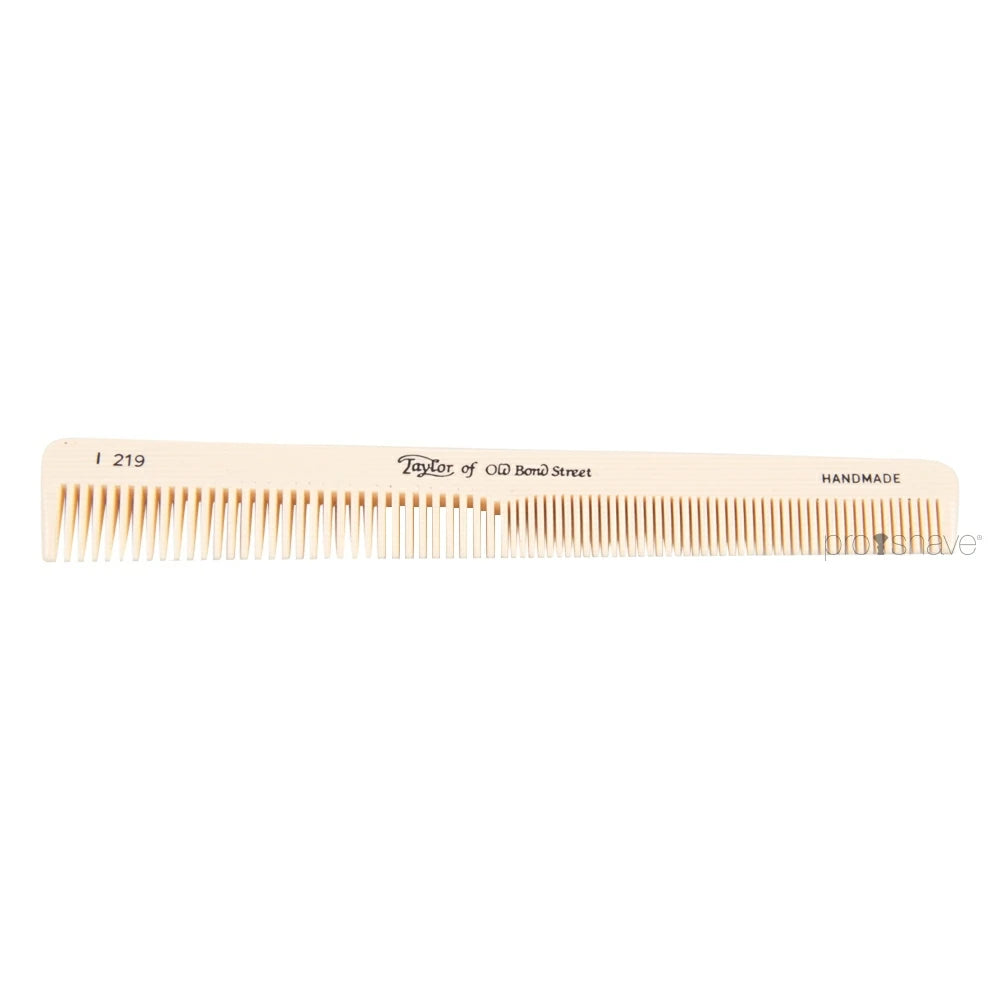 Comb with fine/coarse teeth, 17 cm.