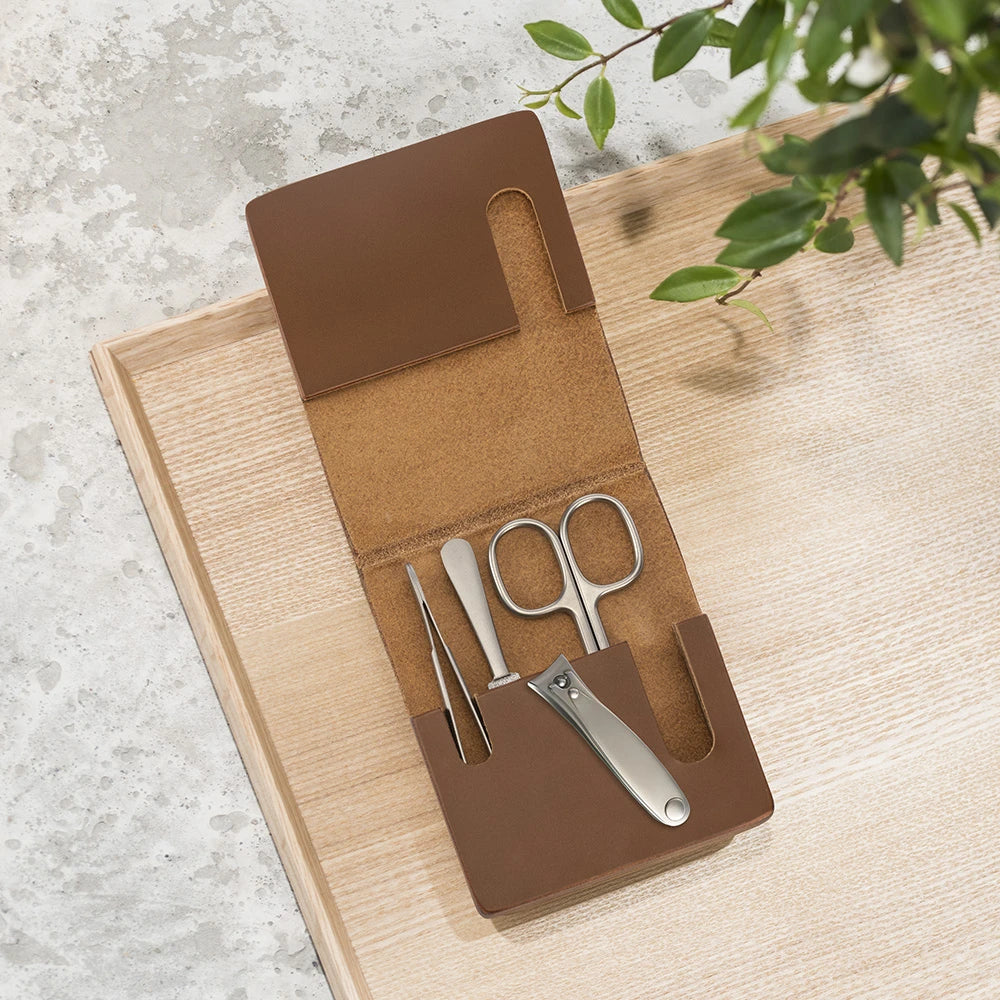 Manicure set, Leather