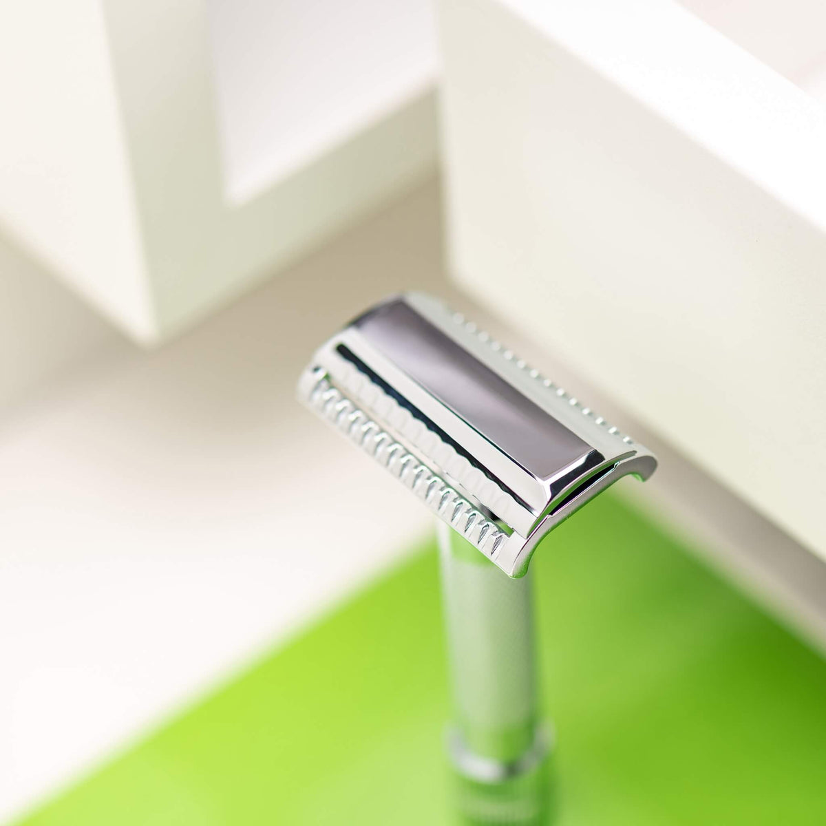 37C DE razor, Slant