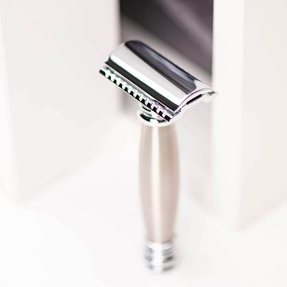 43C DE razor