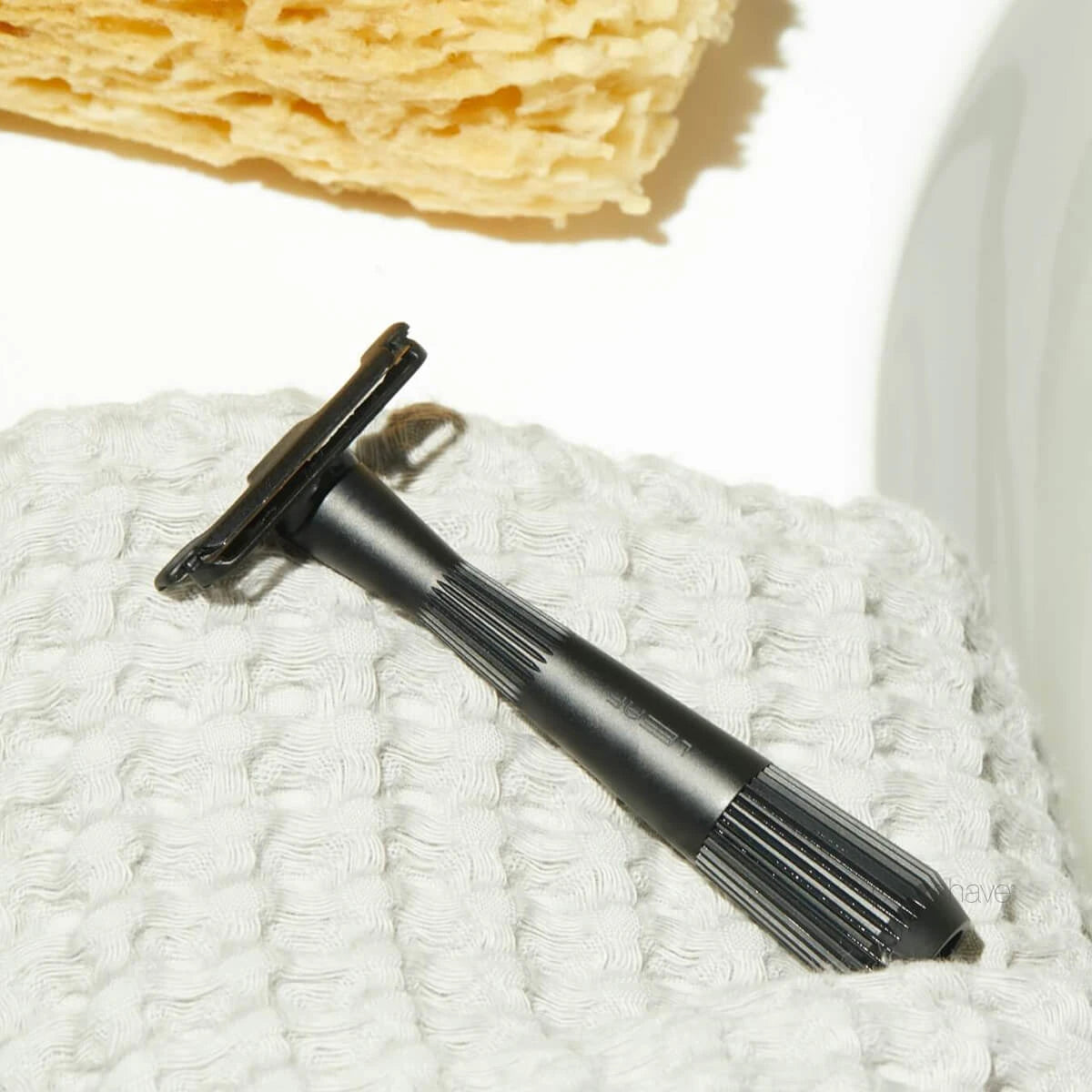 Razor, The Thorn Razor, Black